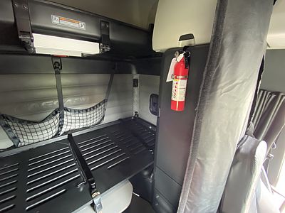 2023 Freightliner CASCADIA 126