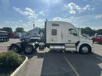 2023 Kenworth T680