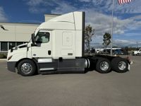 2022 Freightliner CASCADIA 116