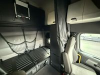 2022 Freightliner CASCADIA 126