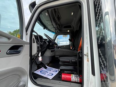 2022 Peterbilt 567