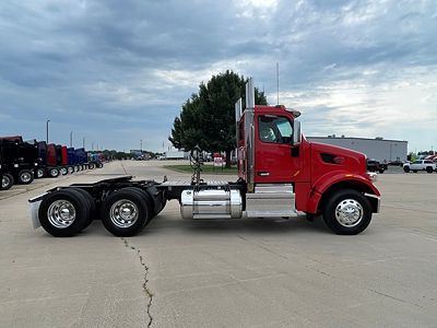 2021 Peterbilt 567
