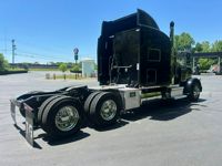 2022 Peterbilt 389