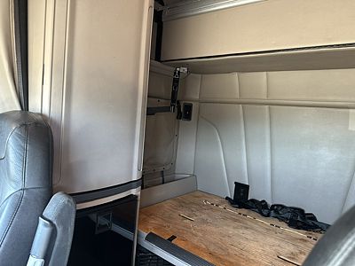 2020 Peterbilt 579