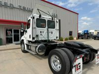 2020 Freightliner CASCADIA 125