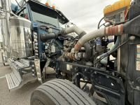 2023 Peterbilt 389
