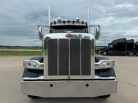 2020 Peterbilt 389