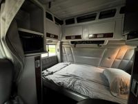 2023 Peterbilt 389