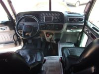 2023 Peterbilt 389