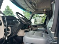 2023 Peterbilt 579