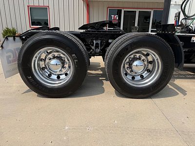 2022 Kenworth T680