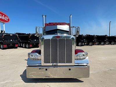 2022 Peterbilt 389
