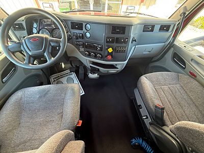 2020 Peterbilt 579
