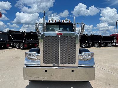 2023 Peterbilt 389