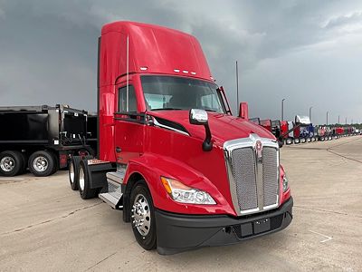 2023 Kenworth T680
