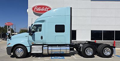 2023 International LT625