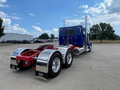 2025 Peterbilt 589