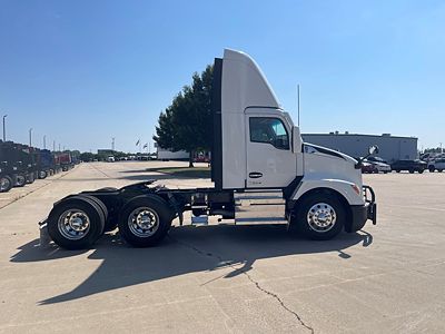 2023 Kenworth T680