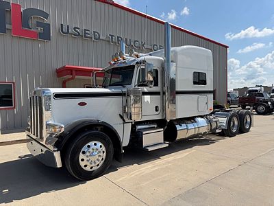 2023 Peterbilt 389