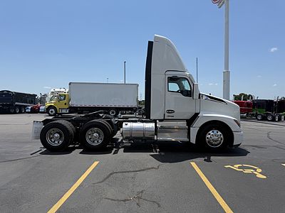2022 Kenworth T680