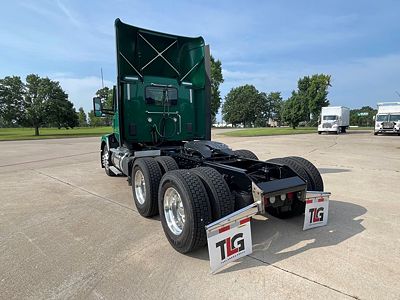 2023 Kenworth T680