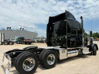 2022 Peterbilt 389