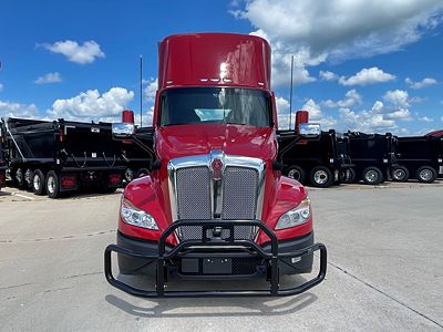 2023 Kenworth T680