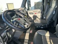 2021 Peterbilt 579-123