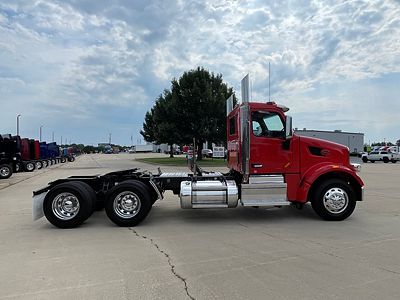 2021 Peterbilt 567