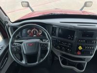 2023 Peterbilt 579