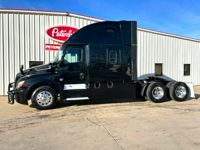 2020 Freightliner CASCADIA 126