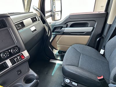 2023 Kenworth T680