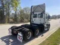 2021 Freightliner CASCADIA 126