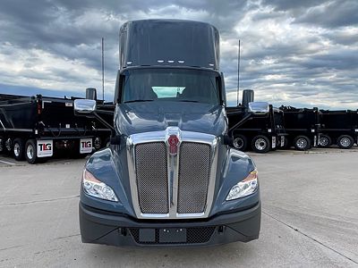 2023 Kenworth T680