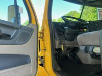 2015 Freightliner CASCADIA 125