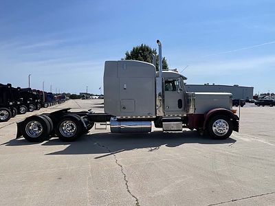 2000 Peterbilt 379