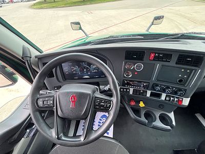 2023 Kenworth T680