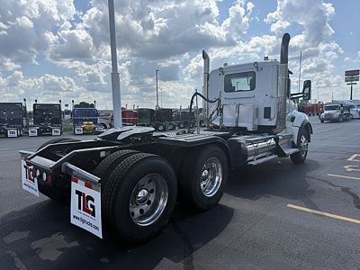 2022 Kenworth T880