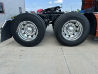 2022 Volvo VNL64T860