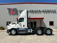 2021 Freightliner CASCADIA 126