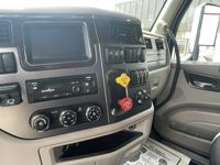 2020 Peterbilt 579