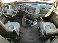 2022 Volvo VNL64T860