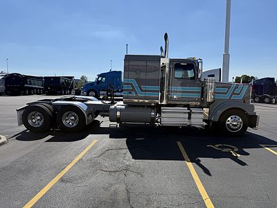 2022 Western Star 4900 EX