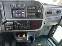 2023 Peterbilt 389