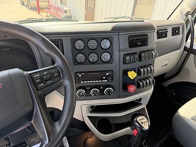 2023 Peterbilt 567