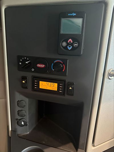 2022 Peterbilt 579