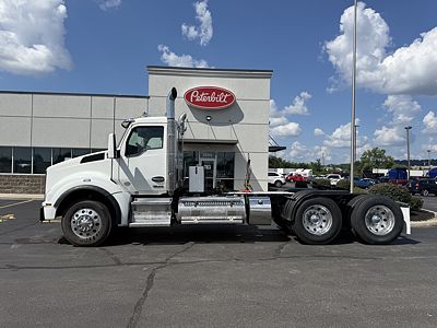 2022 Kenworth T880