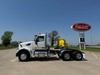 2021 Peterbilt 567