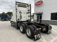 2021 Freightliner CASCADIA 116