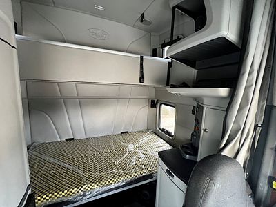 2021 Peterbilt 579